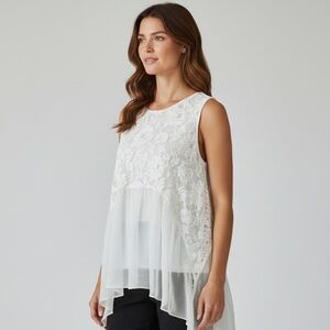 Belle Bird ladies, cotton blend lace top sleeveless size medium excellent cond